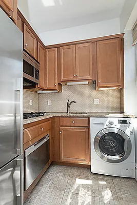 Rented by Corcoran | media 12