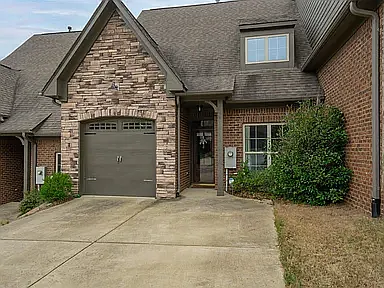 3859 Grants Ln — Photo 1