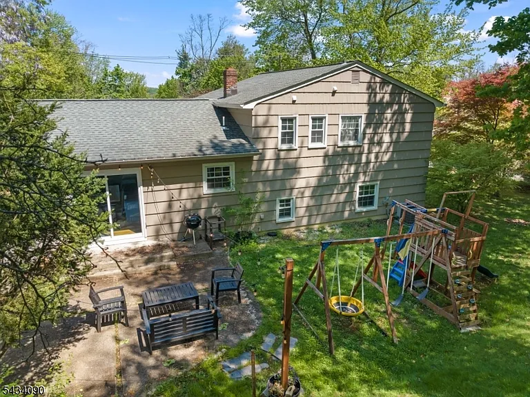 28 Ethan Dr — Photo 36