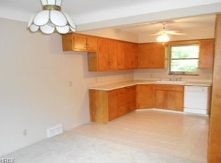 25710 Kennedy Ridge Rd, North Olmsted, OH 44070