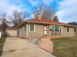826 Isabelle Ave, Racine, WI 53402