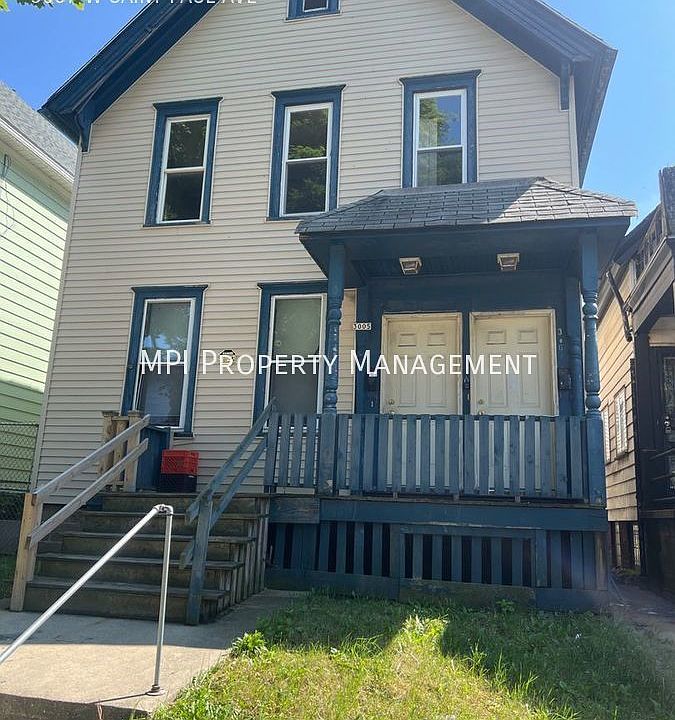 1st image of 3007 W Saint Paul Ave