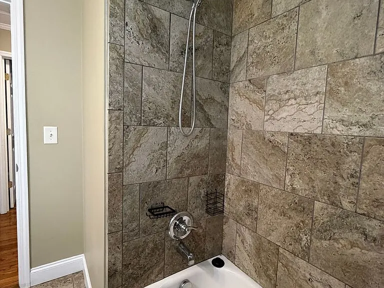 113 Hawthorne St SE — Photo 16