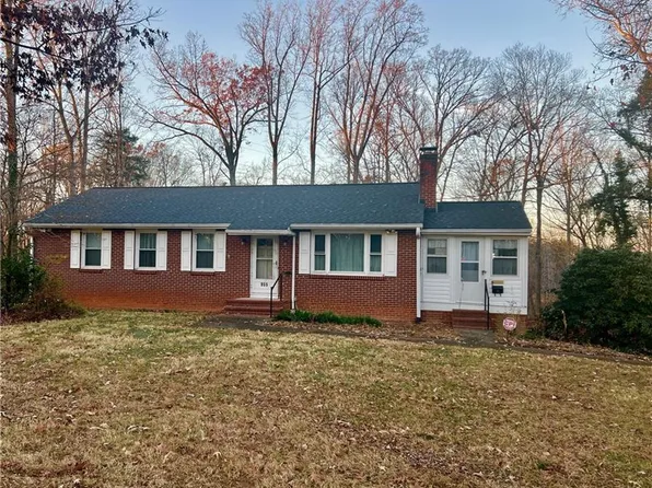 955 Ransom Rd, Winston Salem, NC 27106
