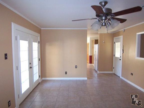 3rd image of 311 Park Dr