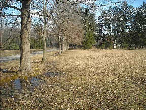 4th image of 163 Nicely Rd