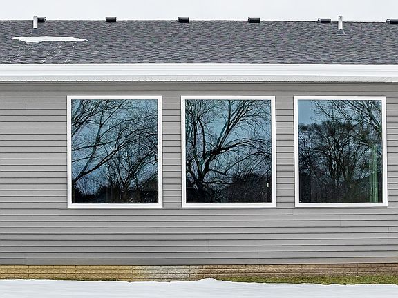 3rd image of 9906 Watermeadow Cir