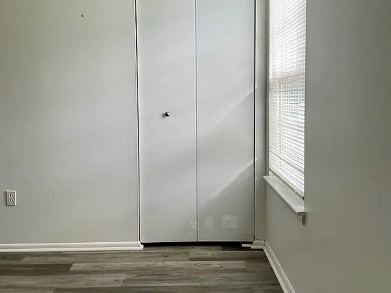 2141 Sanctuary Ct — Photo 18