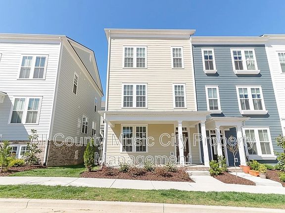 2nd image of 173 Burkitt Commons Ave