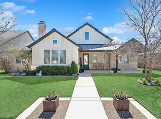 629 N 9th St, Wolfforth, TX 79382