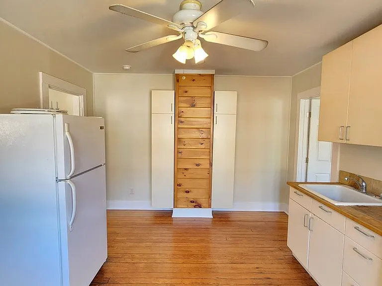 105 Morgan St — Photo 6