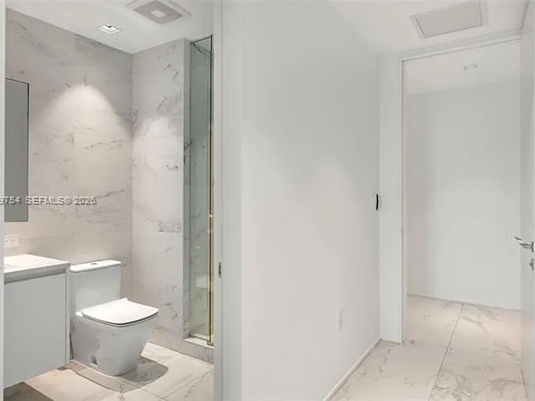 1000 Biscayne Blvd #1201 — Photo 73