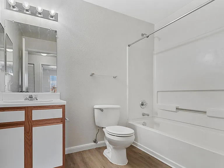1221 Wren Ct #4-303 — Photo 14