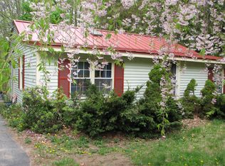 5 Lakeview Ave, Sandown, NH 03873