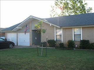 4th image of 704 Hazelwood St