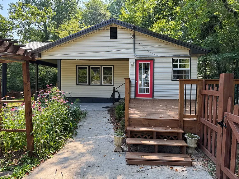 125 Raleigh Ave — Photo 5