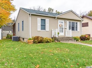 716 15th St NE, Mason City, IA 50401