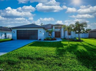 2906 SE 8th Ave, Cape Coral, FL 33904