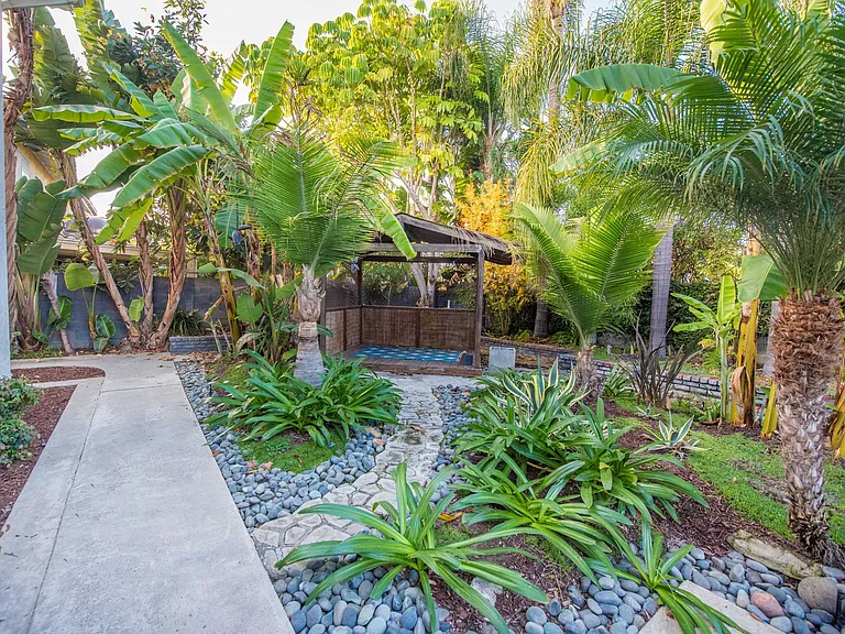 9941 Hot Springs Dr — Photo 44