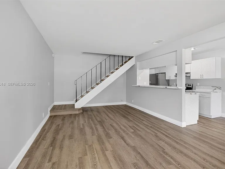 2109 Catherine Dr #4 — Photo 4