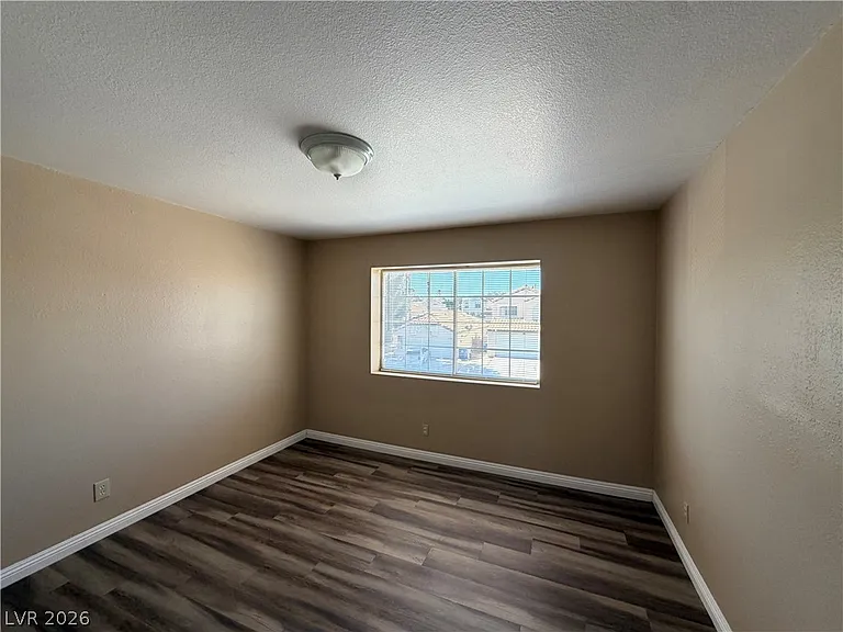 852 Celebration Dr — Photo 35