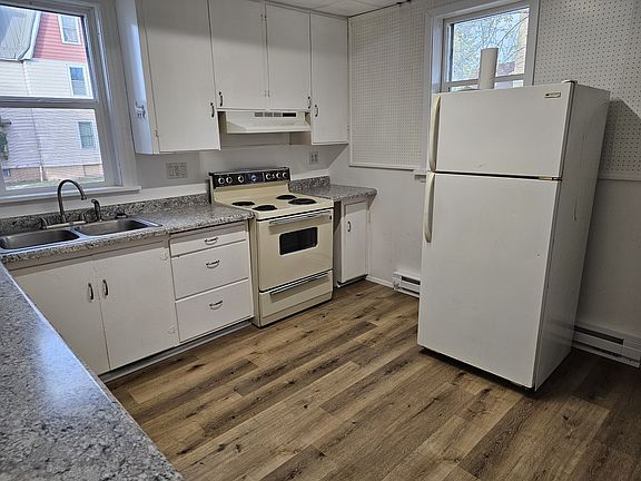 2nd image of 105 N 6th Ave #1