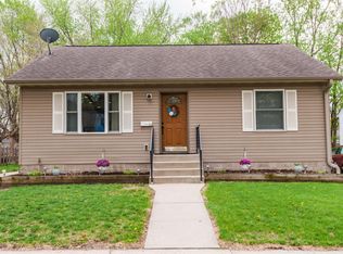 716 15th St NE, Rochester, MN 55906