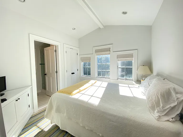 4705 Nassau Point Rd — Photo 25