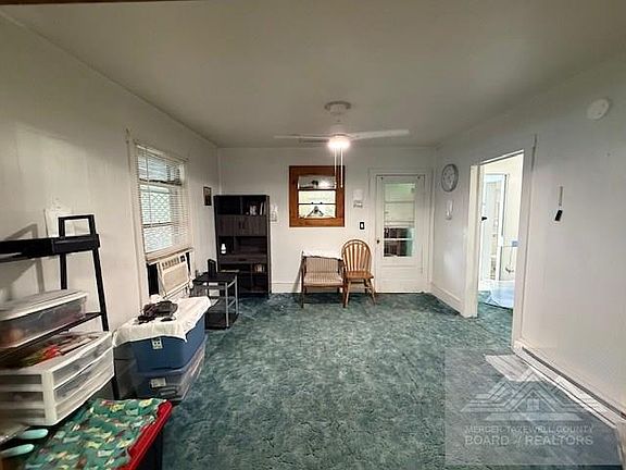 3rd image of 113 Doak St
