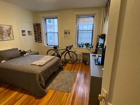5th image of 58 Queensberry St APT 8