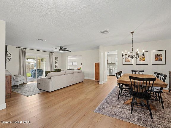 4th image of 855 Montego Bay Dr S