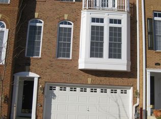 11434 Chartres Way, Fairfax, VA 22030