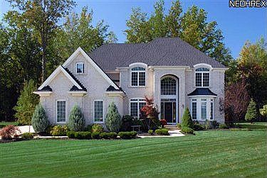 1st image of 388 Harbor Ct