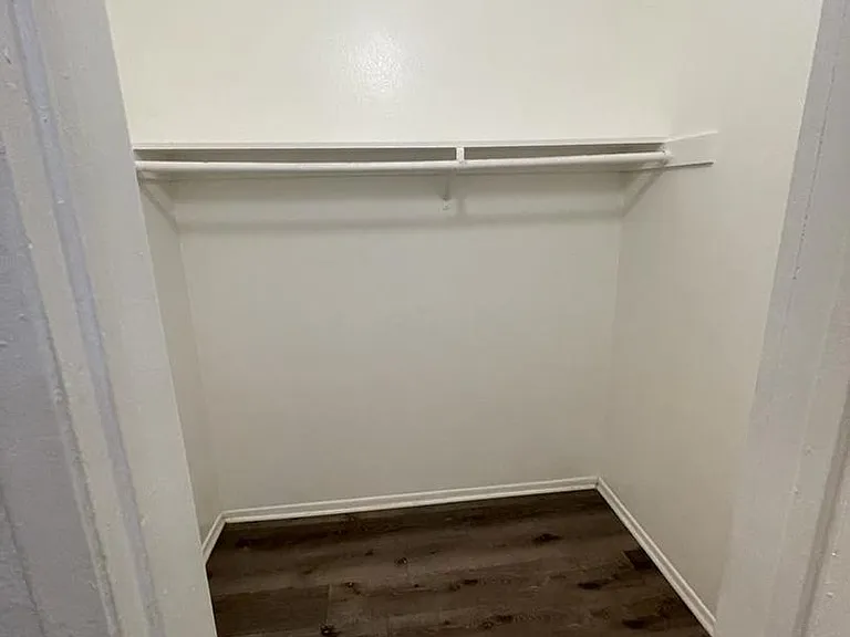 4234 Montclair St — Photo 3