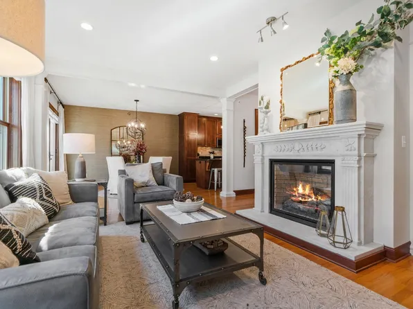 3810 W 31st St APT 204, Minneapolis, MN 55416