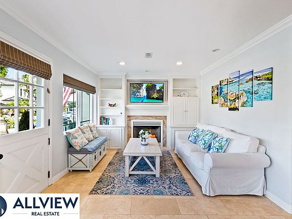 3rd image of 204 Diamond Ave #1