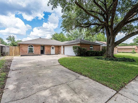 4th image of 14134 Sylvia Dr