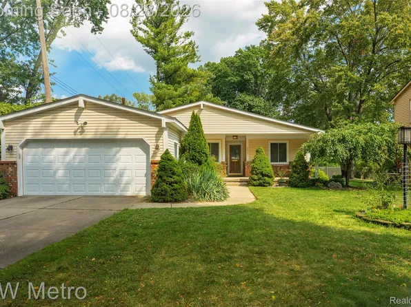 2330 N Washington Ave, Royal Oak, MI 48073