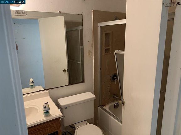 3rd image of 282 Rhonda Ct