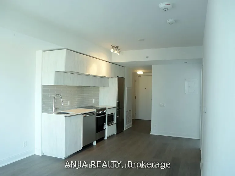 181 Dundas St E #2711 — Photo 4