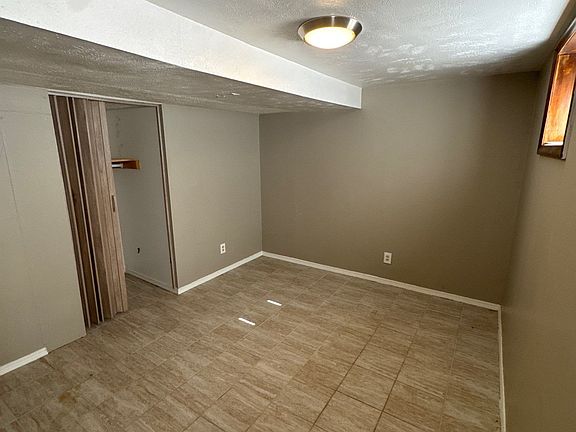 5th image of 2873 Kansas Ave