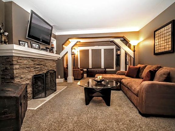 2nd image of 736 Gardenia Ave