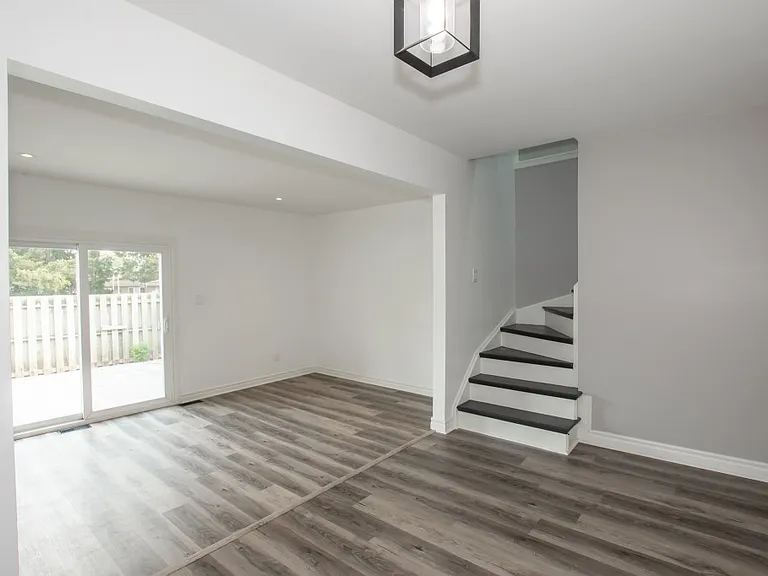 5815 Swayze Dr #17 — Photo 6