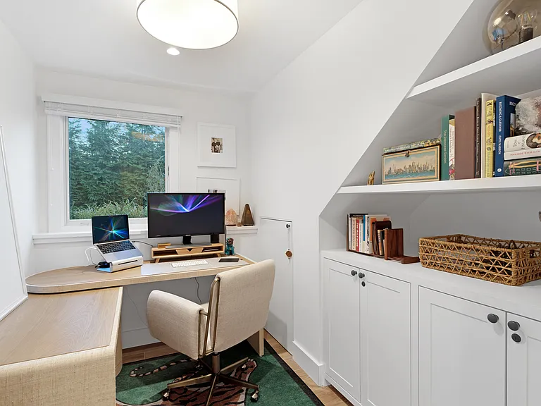 43 Hempstead St — Photo 11