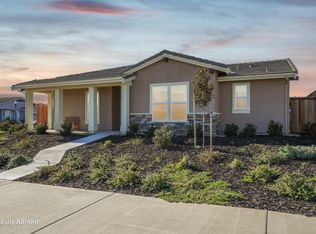 750 W Main St, Winters, CA 95694