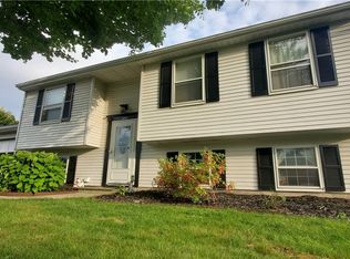 108 Baltic Dr, Liverpool, NY 13090