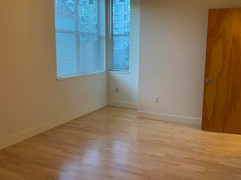 1630 California Street — Photo 39