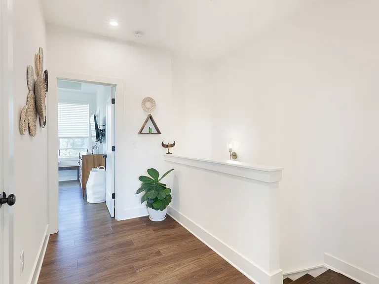 1210 Zebrawood Ct SE — Photo 14