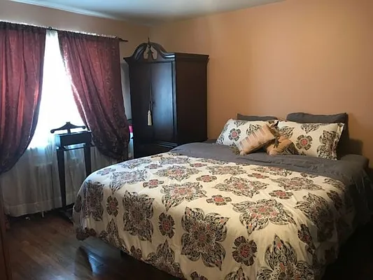 Sold by Alexiou Realty | media 5