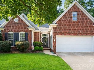 6653 Allness Glen Ln, Charlotte, NC 28269